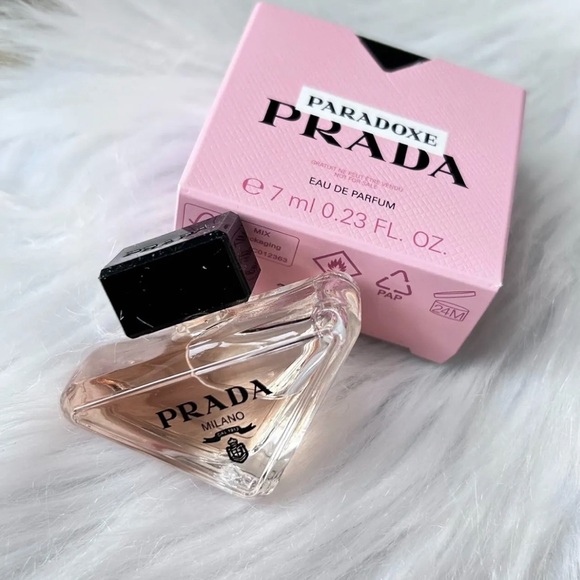 Prada Paradoxe Eau De Parfum MINI .23oz New With Box - Picture 3 of 7